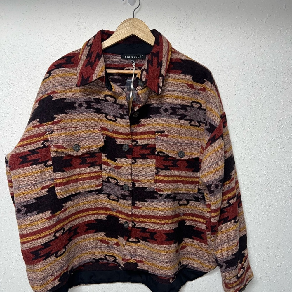 Blu‎ Pepper Red and Brown Geometric Cape
